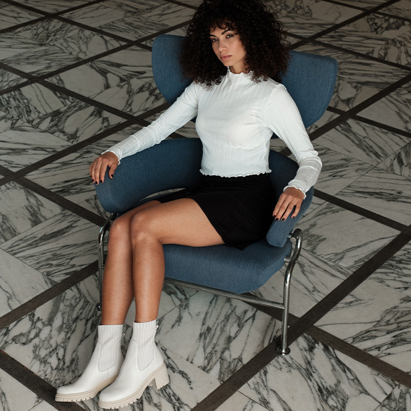 Chelsea Boots with Grained Leather Heels