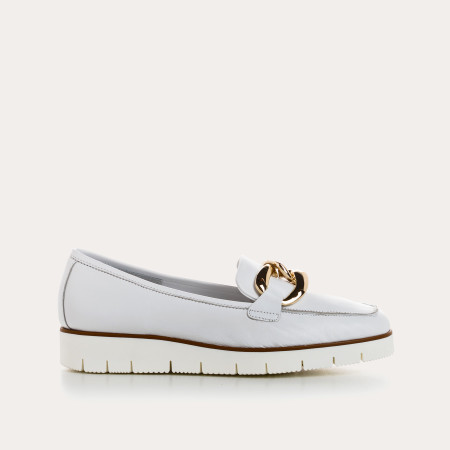 Mocassins compensés en cuir avec accessoires dorés ou argentés