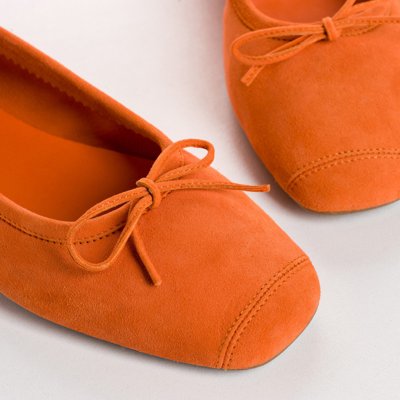 Flat ballerinas with velvet leather knot with tip reinforcement