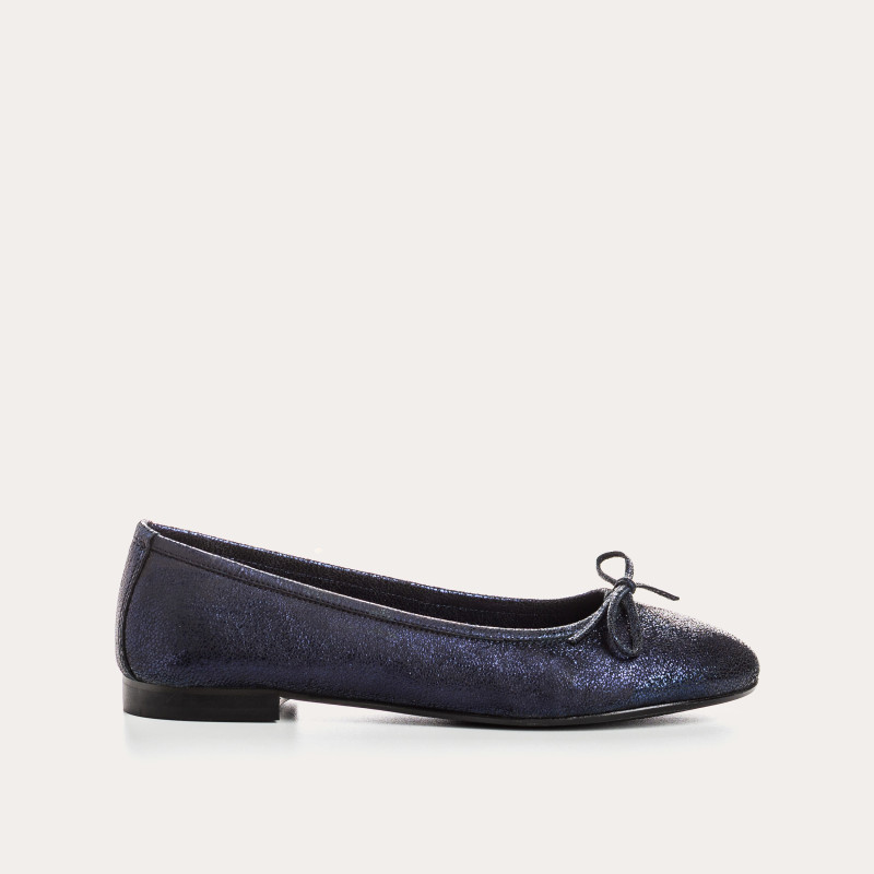 Flat ballerinas with metallic leather knot with rounded butt