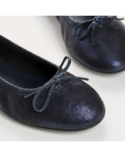 Flat ballerinas with metallic leather knot with rounded butt