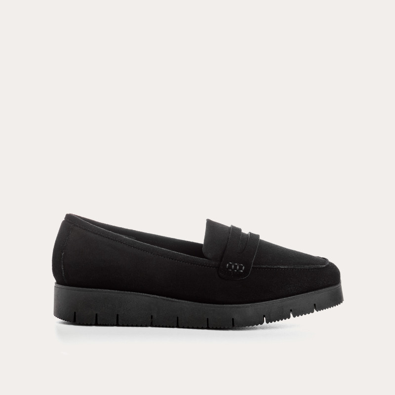Velvet leather compensated loafers