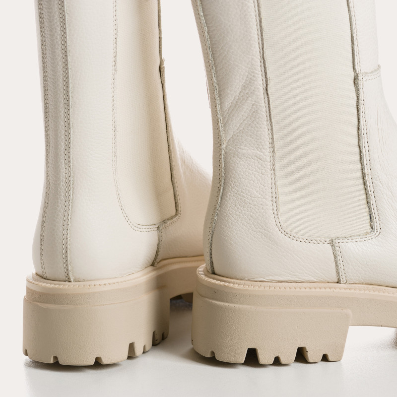 Boots en cuir grainé avec élastiques et semelle crantée épaisse