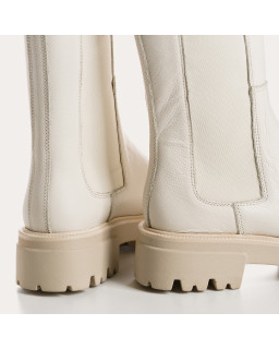 Boots en cuir grainé avec élastiques et semelle crantée épaisse