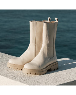 Grained leather boots with elastic thick soap