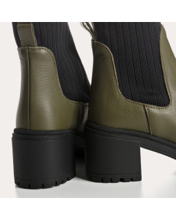 Bottines Chelsea à talons en cuir grainé