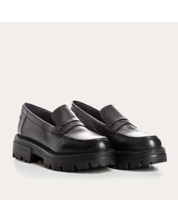 Chunky moccasins in grained leather