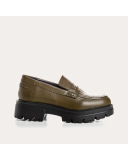 Chunky moccasins in grained leather