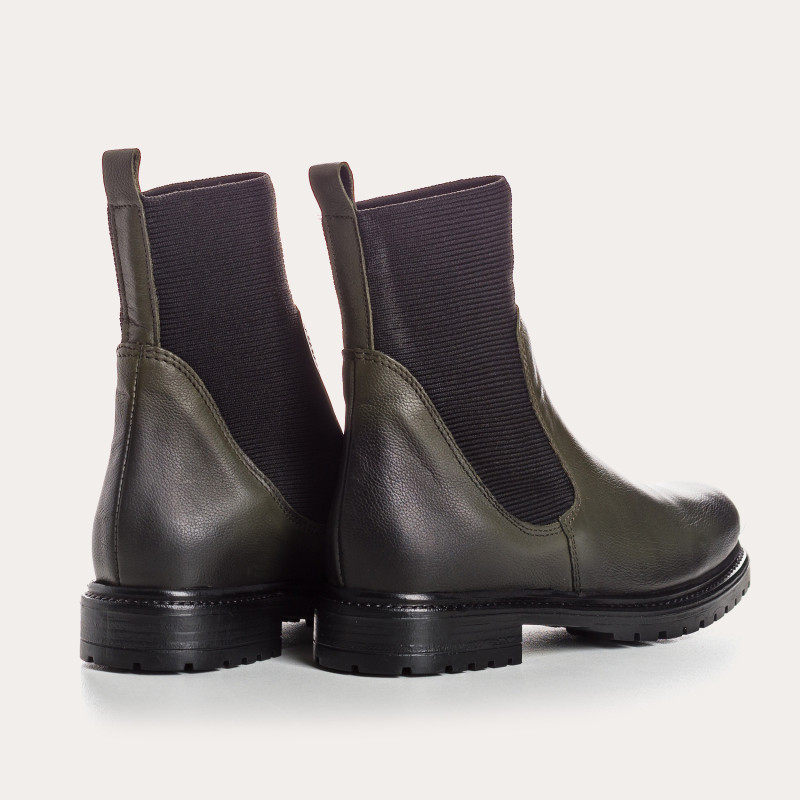 Boots Chelsea plates en cuir avec élastiques