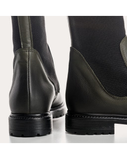 Boots Chelsea plates en cuir avec élastiques