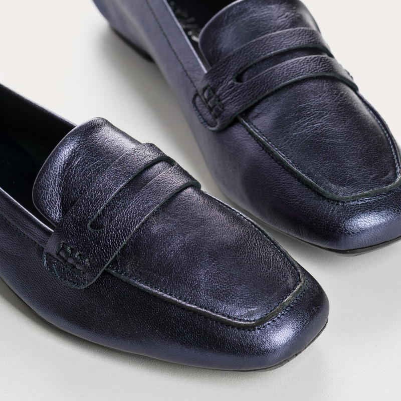 Mocassins collège en cuir métallisé avec bout carré