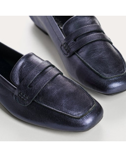 Mocassins collège en cuir métallisé avec bout carré