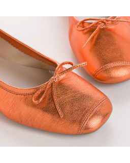 Ballerines plates à nœud en cuir métal irisé