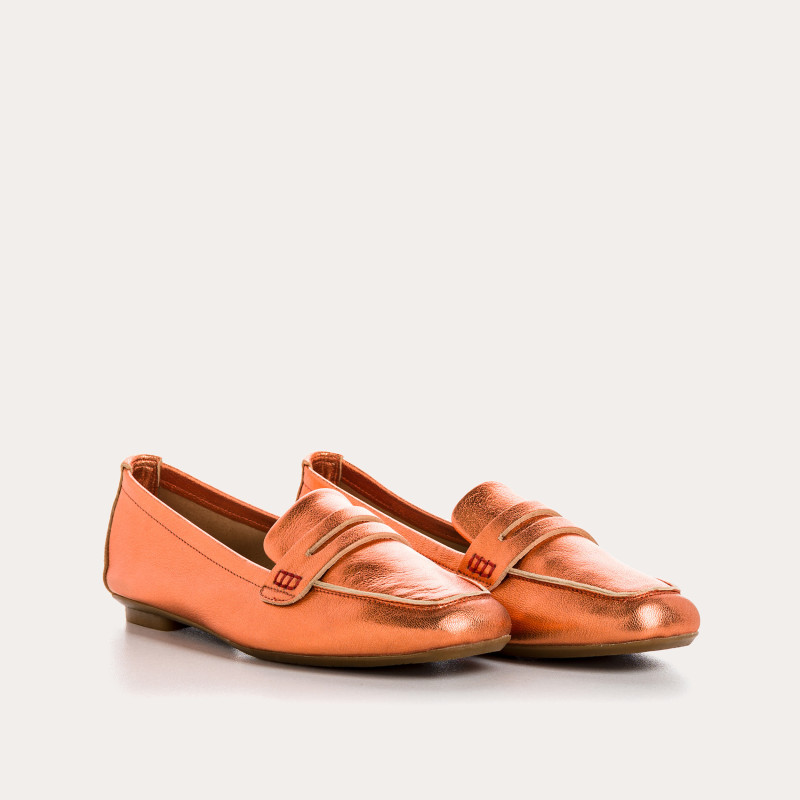 Mocassins collège en cuir métallisé avec bout carré