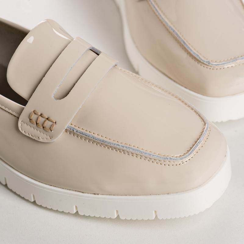 Mocassins compensés en cuir vernis