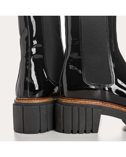 Boots Chelsea en vernis noir avec élastiques