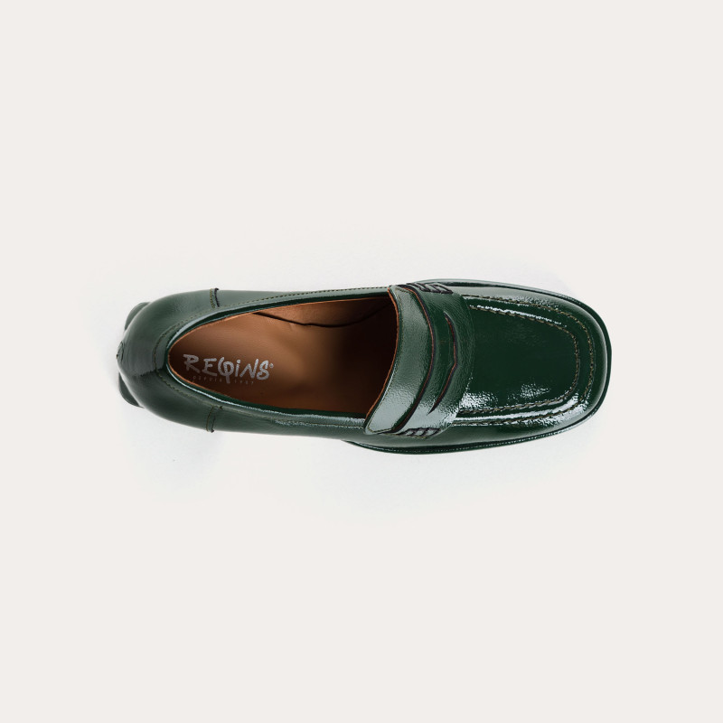 Sweet heeled leather moccasins grained