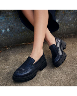 Mocassins chunky couleur nuit en cuir embossé lézard