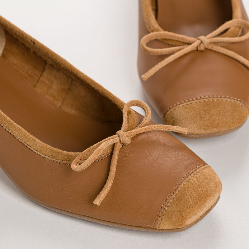 Smooth leather heel ballerinas with velvet reinforcement