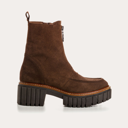 Boots Chelsea with velvet leather heels with zip and silver buckle