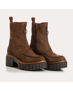 Boots Chelsea with velvet leather heels with zip and silver buckle