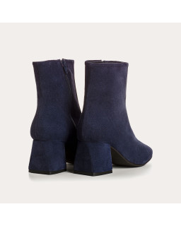 Velvet leather heel boots