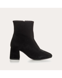 Velvet leather heel boots
