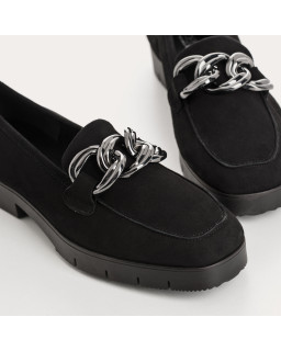 Velvet leather small hem loafers with silver rings