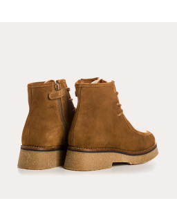 Boots en cuir velours et tissu teddy noisette à lacets