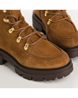 Boots à lacets en cuir velours noisette avec zip intérieur