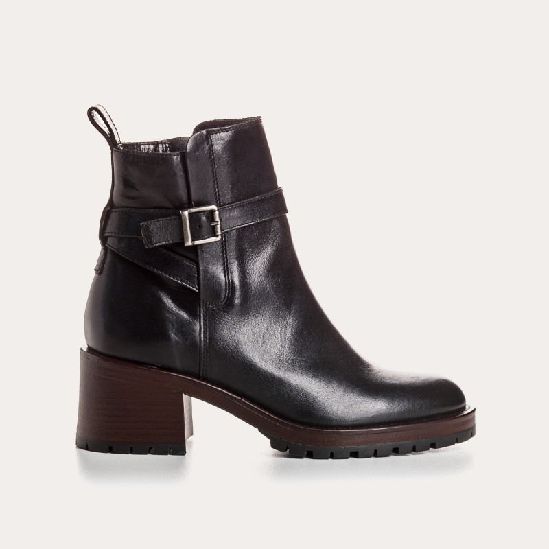 Bottines en cuir noir et rouge avec boucle dorée et zip intérieur