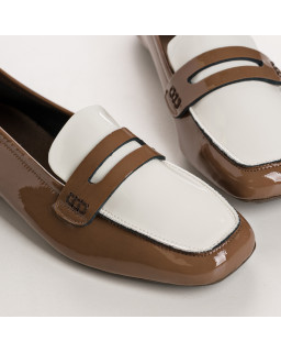 Mocassins collège HEMA à bout carré en cuir vernis