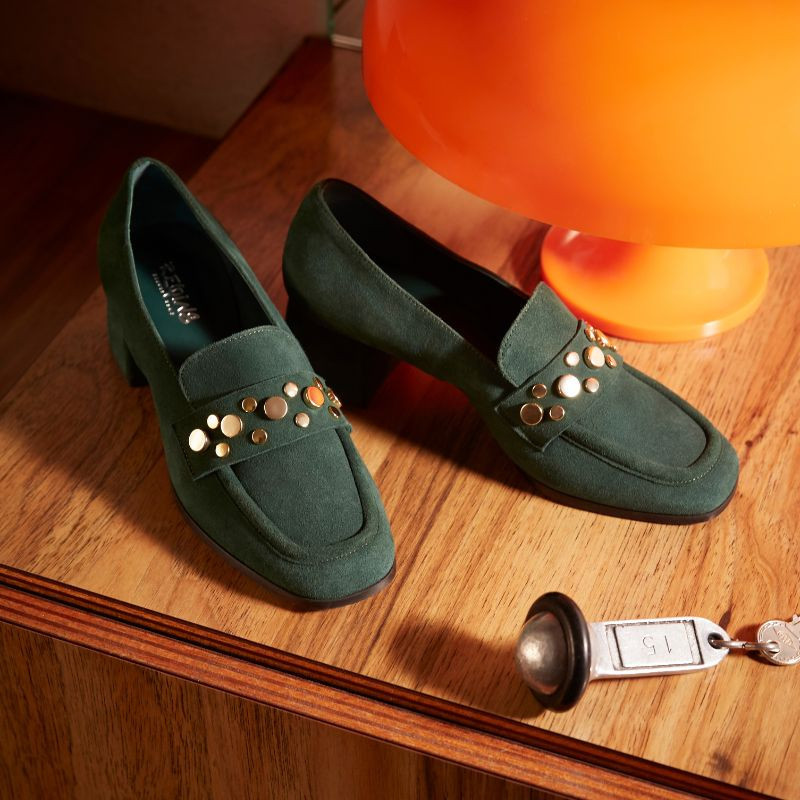 Velvet leather heeled loafers with golden nails