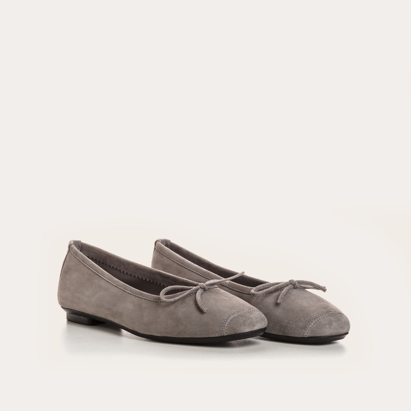 Flat ballerinas with velvet leather knot with tip reinforcement