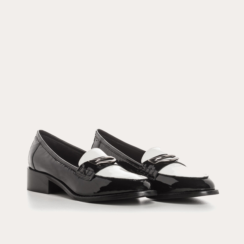 Mocassins collège en cuir vernis bicolore