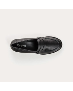 Smooth leather college moccasins