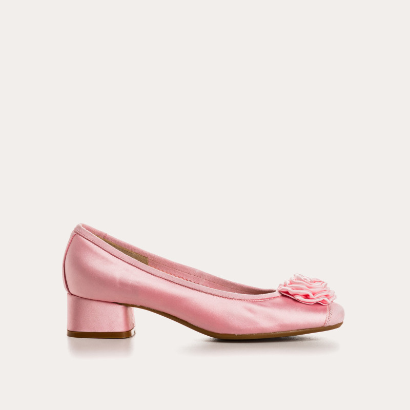 Ballerines à talons noires en soie