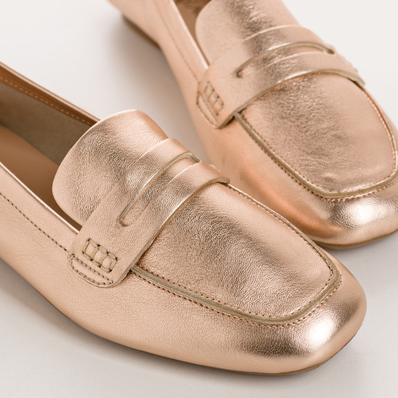 Mocassins collège en cuir métal platine avec bout carré