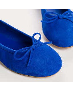 Flat ballerinas with velvet leather knot with rounded butt