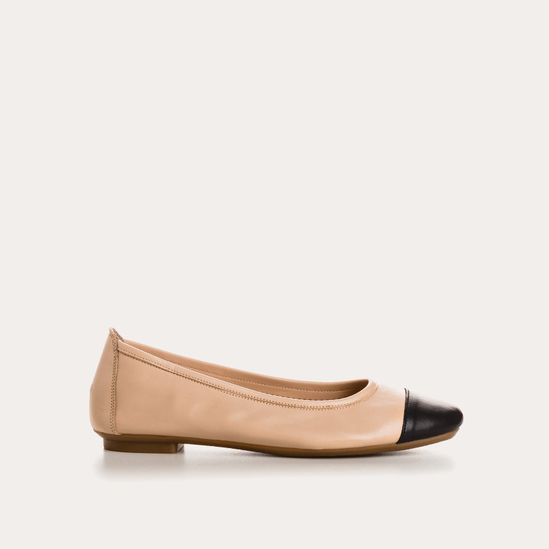 Elegant and comfortable two-color ballerinas