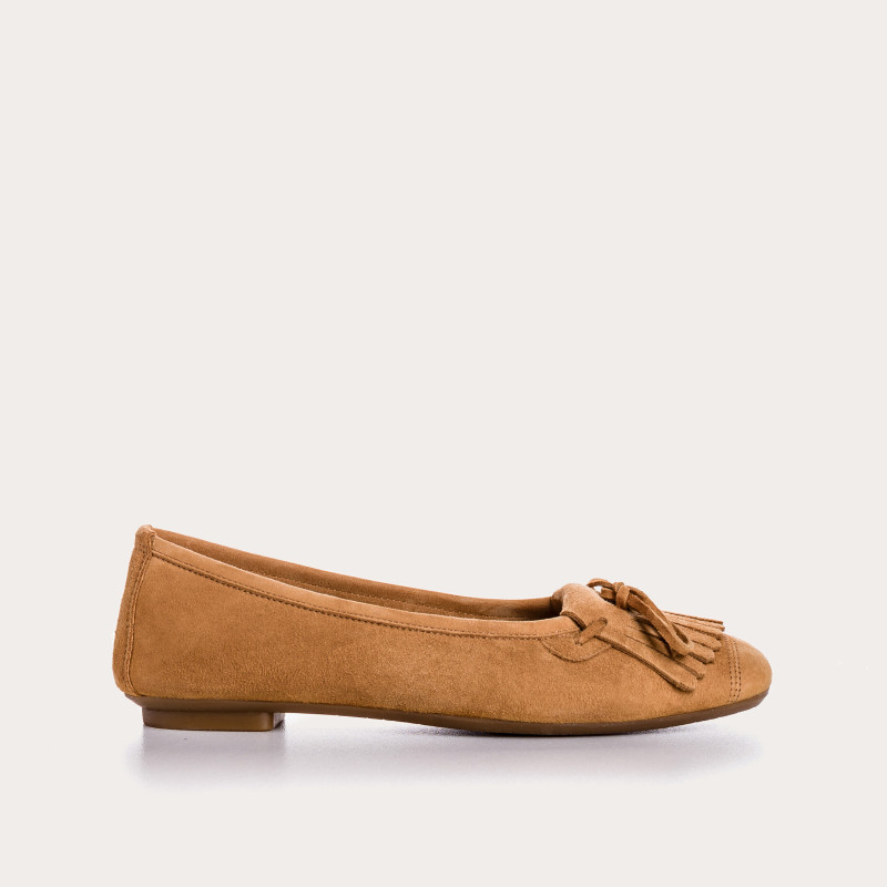 Velvet leather ballerinas with fringes on top