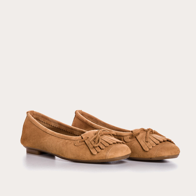 Velvet leather ballerinas with fringes on top