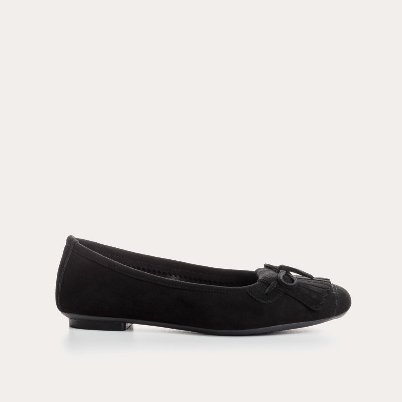Velvet leather ballerinas with fringes on top