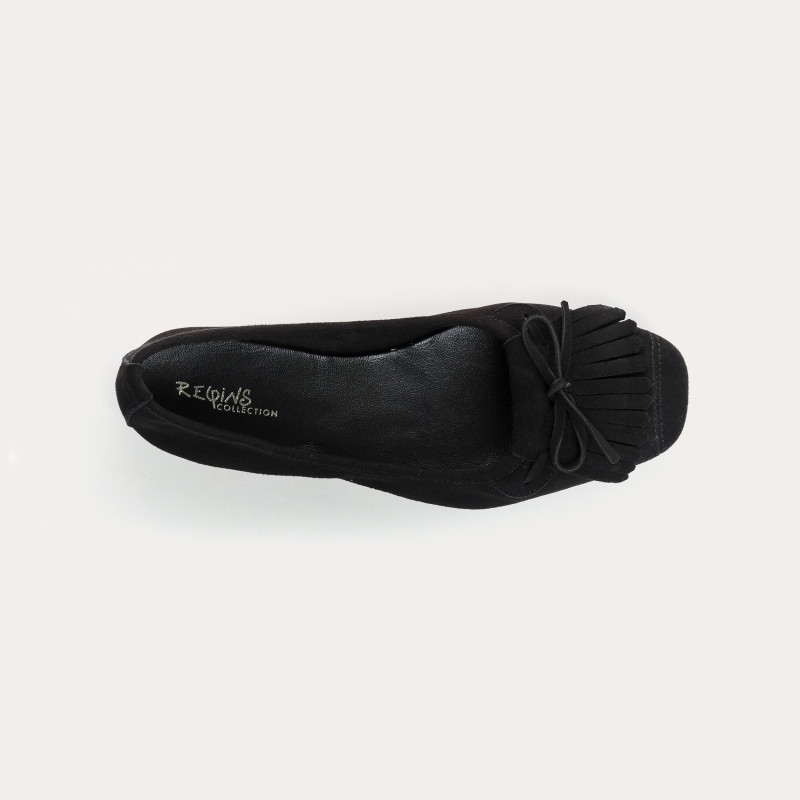 Velvet leather ballerinas with fringes on top