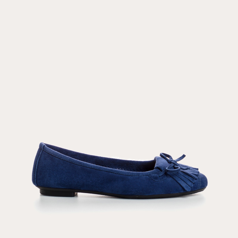 Velvet leather ballerinas with fringes on top