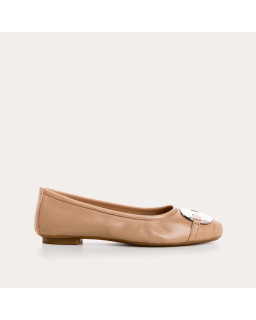 Leather ballerinas with silver metal jewel plate