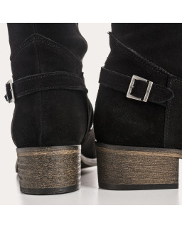 Velvet leather rider boots with internal zip