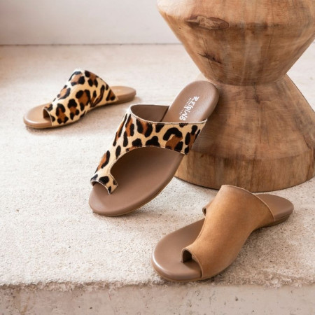 Bao Sandals - Women's Velvet Leather Shoes | Reqins