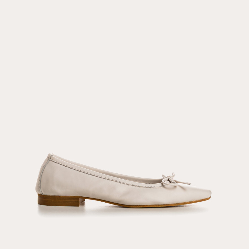 Traviata Ballerinas - Women's Woman Shoes | Reqins