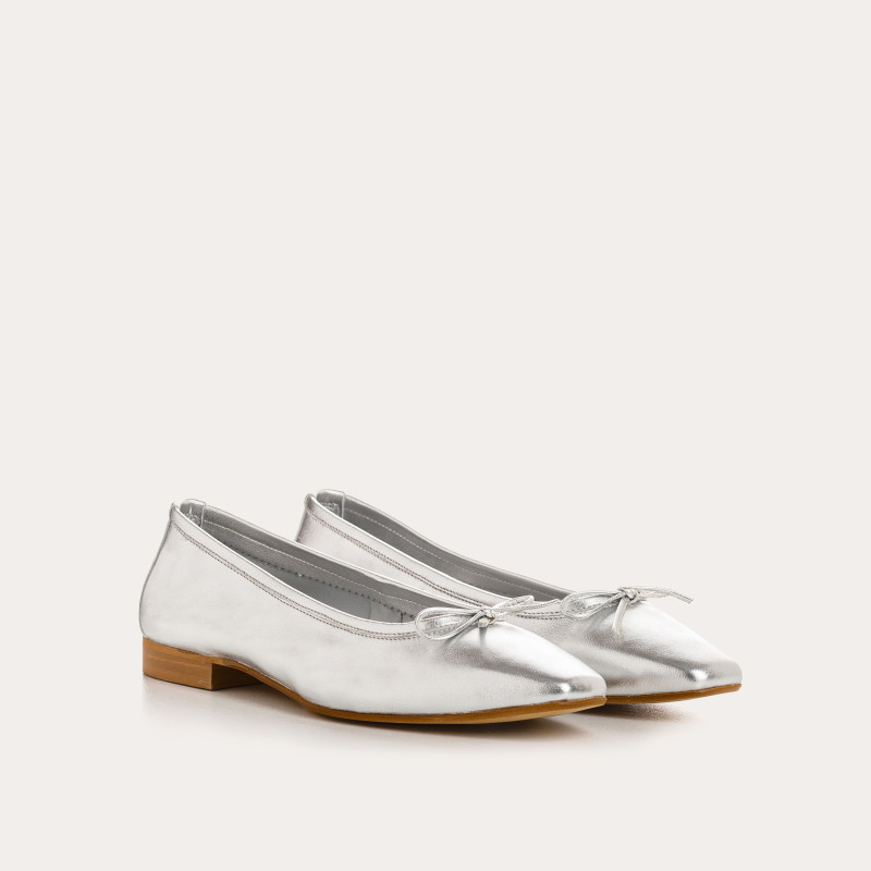 Ballerines en cuir métal argent ou doré avec bout pointu